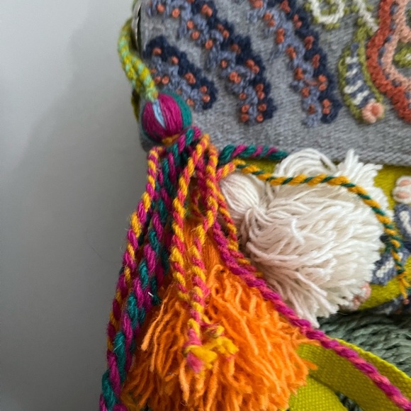 Beyond Threads - Buttercup Embroidered Wool Handbag - Picture 5 of 15